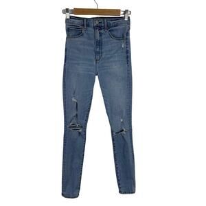 Abercrombie & Fitch Ultra High Rise Super Skinny Distressed Light Wash Size 27